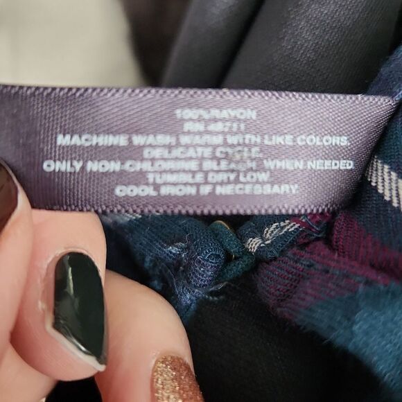 Massini Plaid Blouse  - Picture 8 of 8